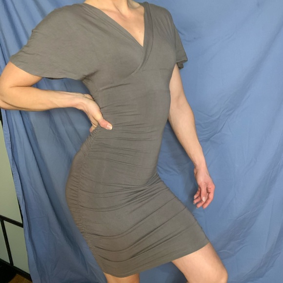 Dress - Picture 1 of 4